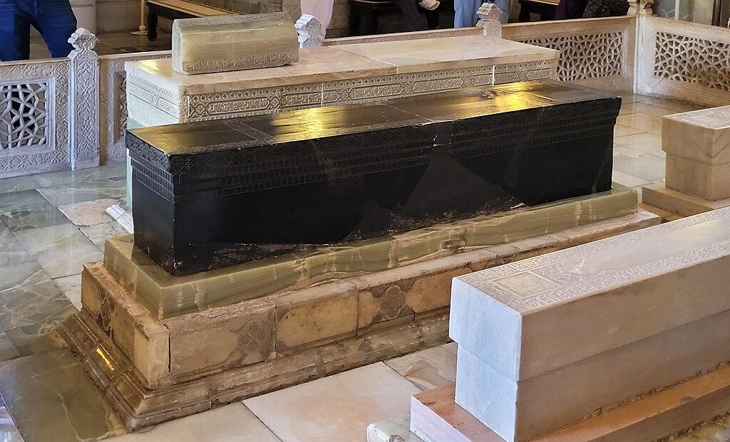 Moment image for Timur's Death Leads to Timurid Empire Decline