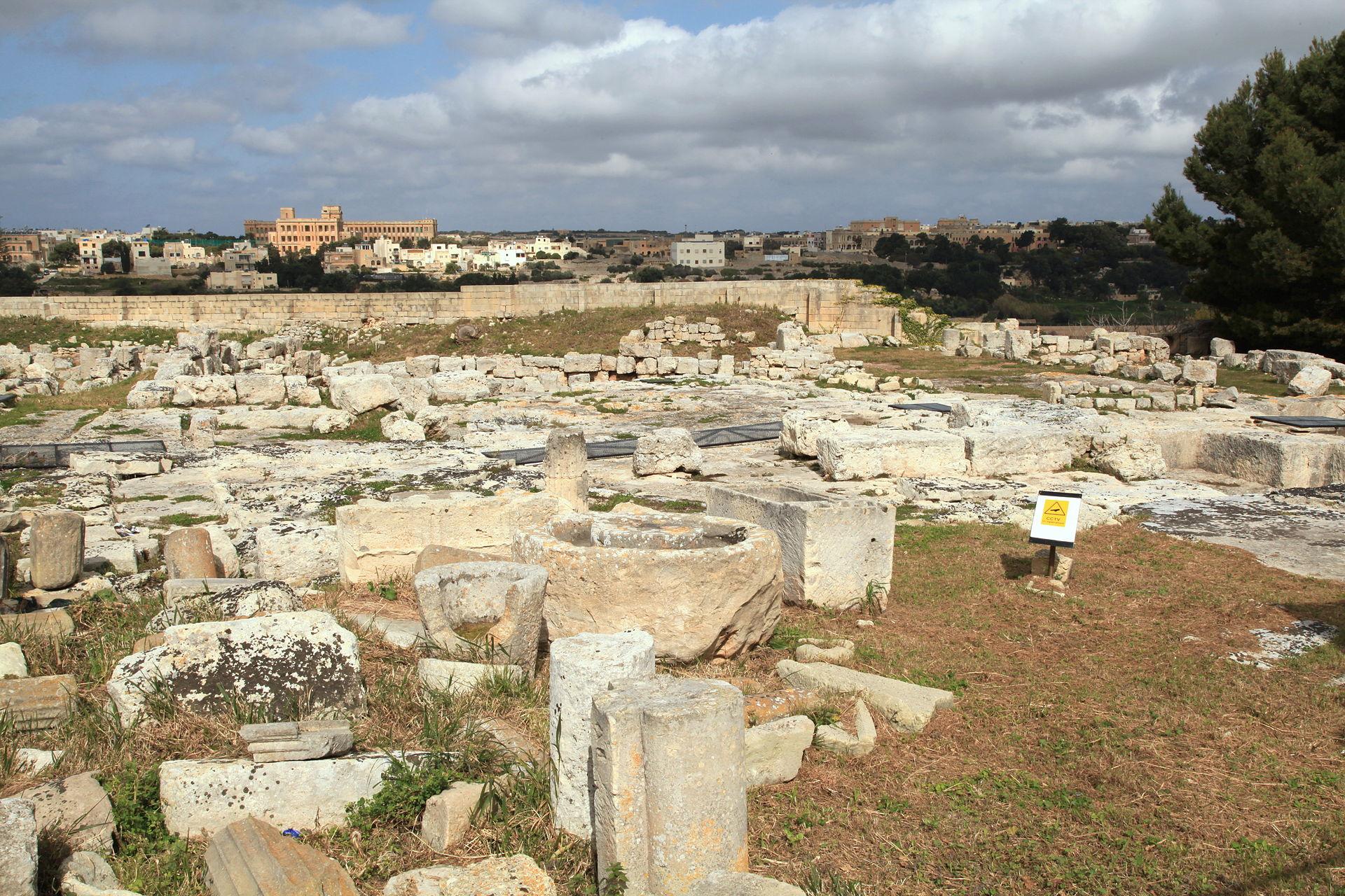 Moment image for Transformation of Melita to Medina: Evolution of a Roman settlement into a medieval city.