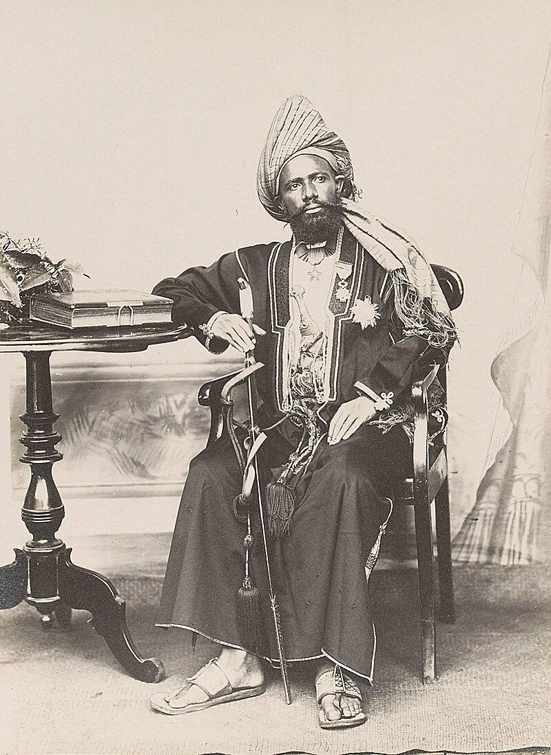Moment image for Historical establishment of Grand Comore Sultanate