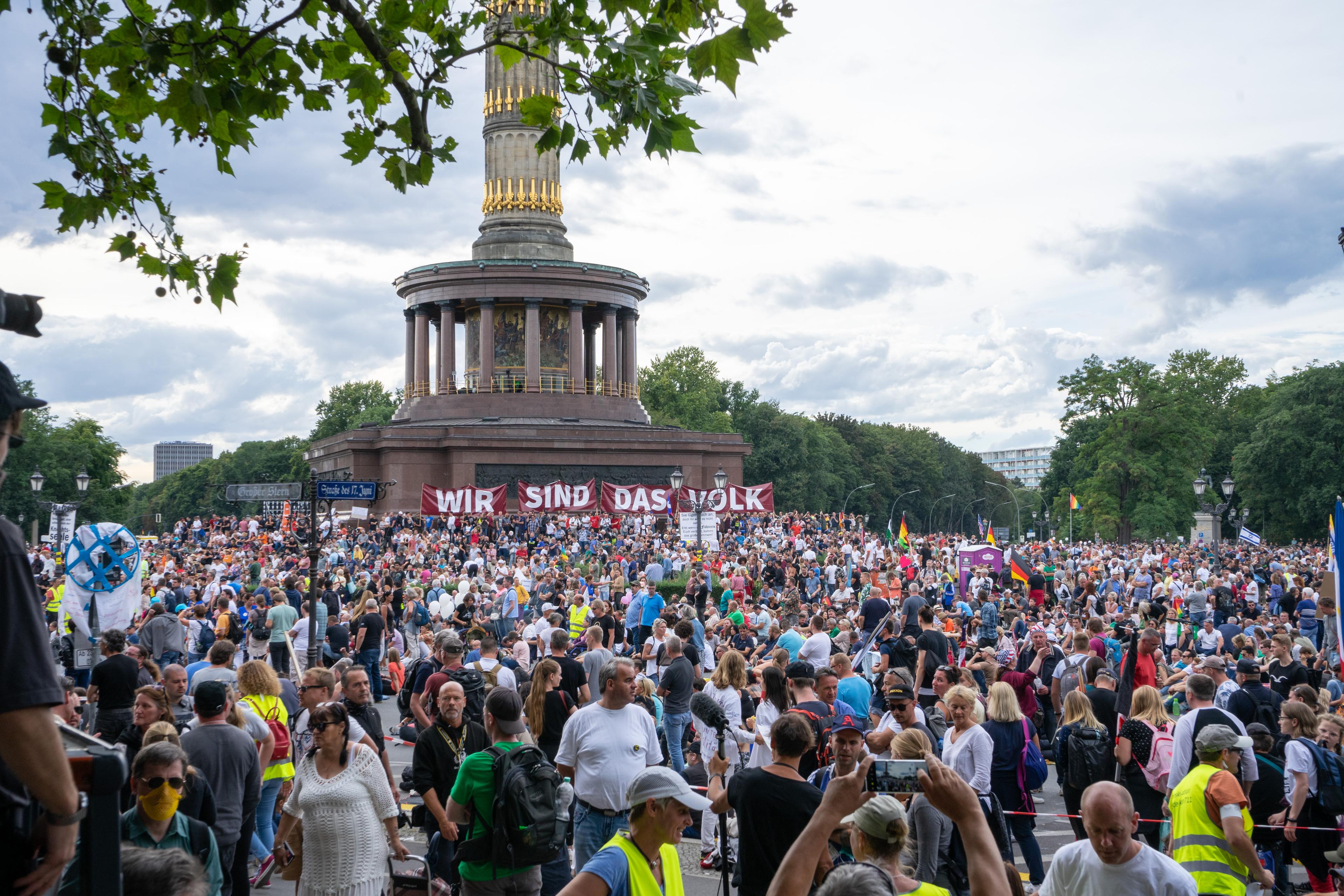 Moment image for Right-wing rioters try to storm Reichstag in chaotic incident.