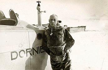 Moment image for Roald Amundsen vanishes during Arctic rescue flight.