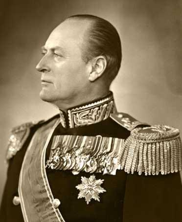Moment image for King Olav V passes away, Prince Harald becomes the new king.