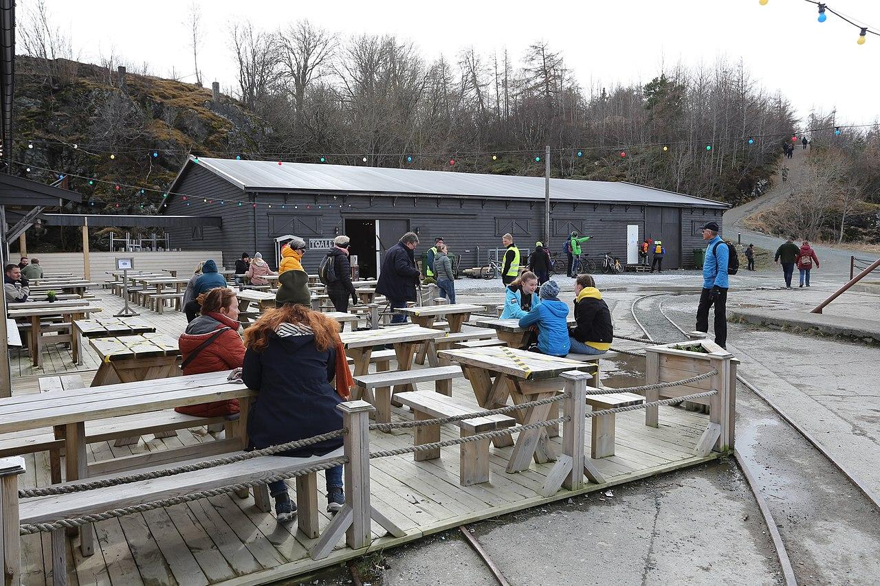 Moment image for Norway achieves 80% vaccination and eases COVID-19 restrictions.