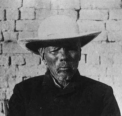 Moment image for Hendrik Witbooi signs protection treaty