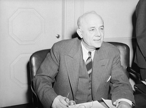 Moment image for Dykstra becomes Director of Selective Service