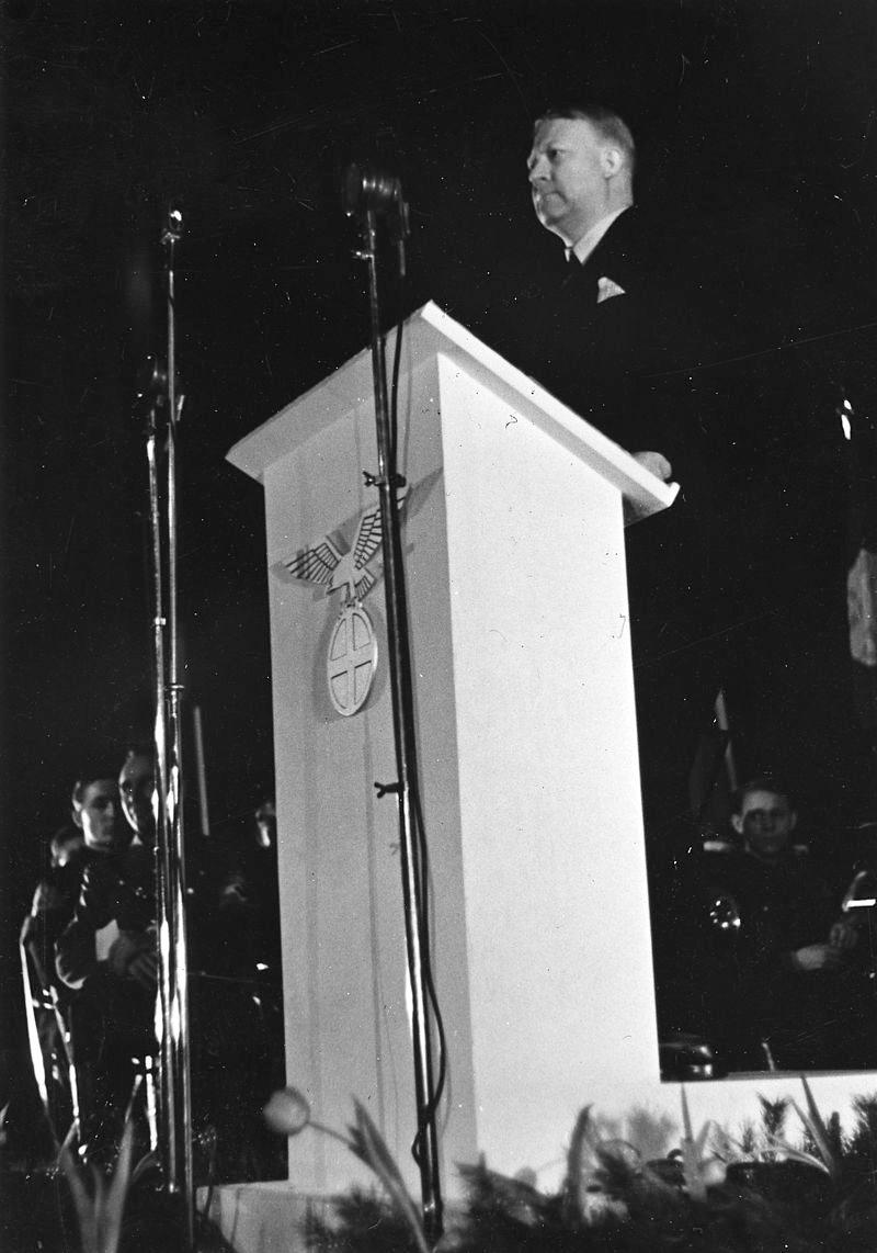 Moment image for Vidkun Quisling becomes head of state