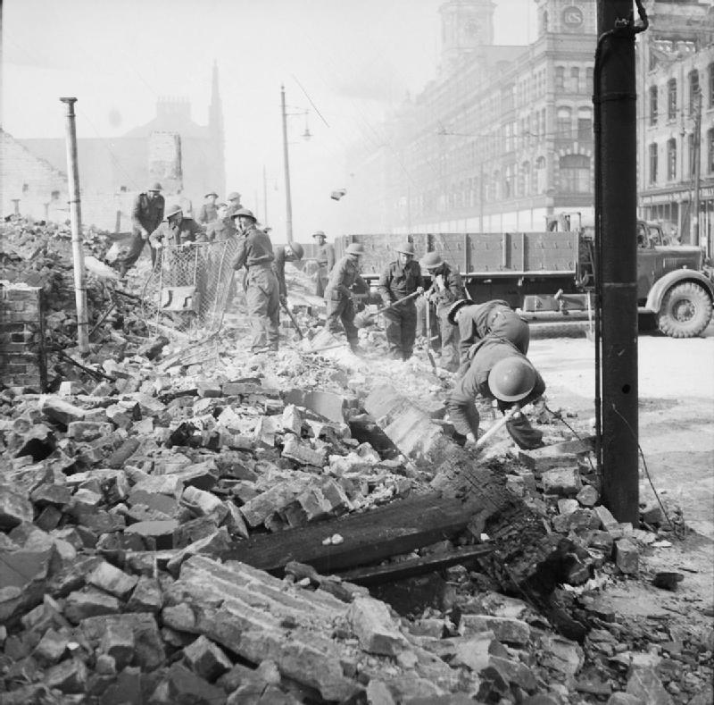 Moment image for Heavy Luftwaffe raid on Belfast