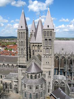 Construction of Tournai Cathedral