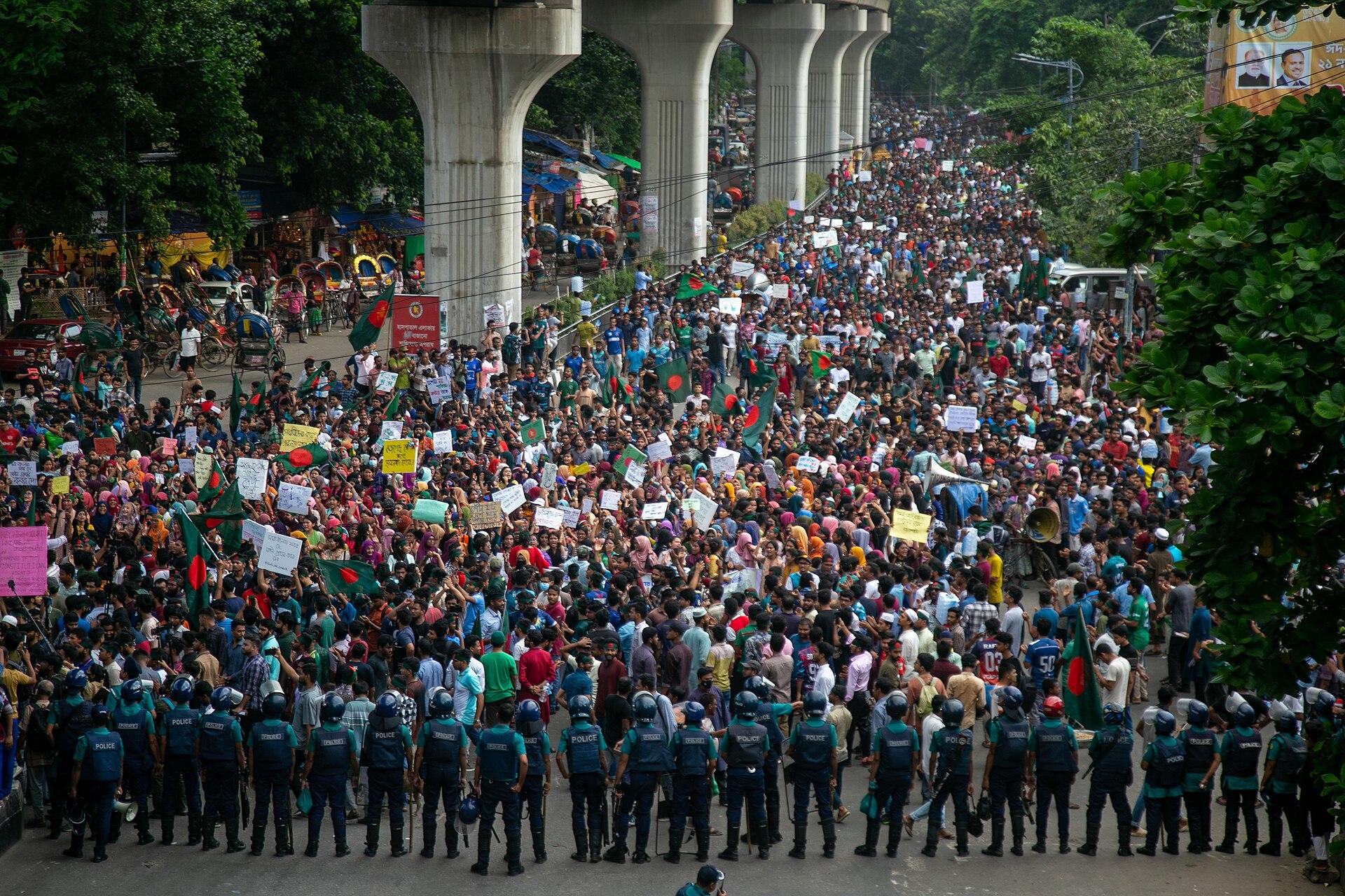 Moment image for Bangladesh quota reform protests turn tragic with 75 deaths, prompting government to impose curfew.