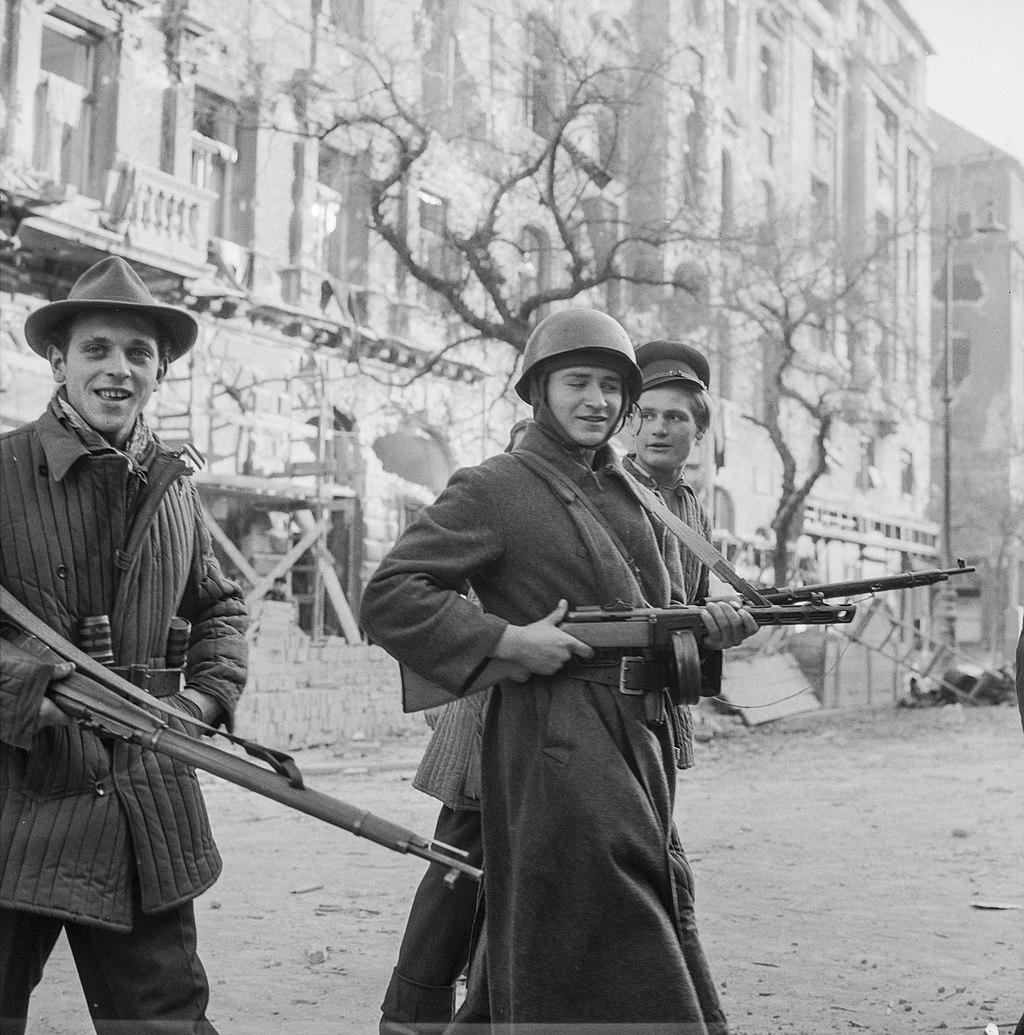 Moment image for Revolution against Soviet Rule in 1956
