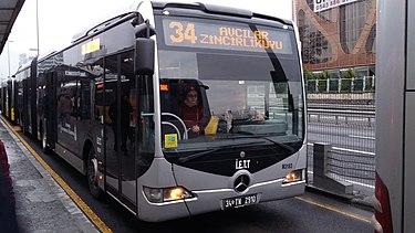 Moment image for Rapid Transit Bus Network in Istanbul Inaugurated