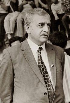 Zviad Gamsakhurdia leads independent Georgia post-Soviet Union independence.