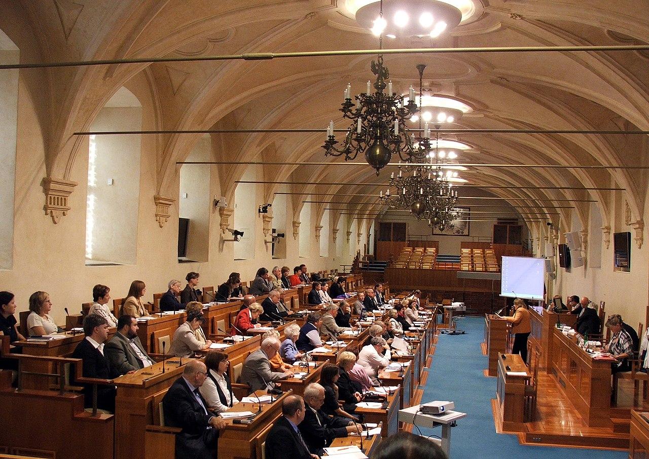 Moment image for Senate approves legislation for direct election of Czech president by popular vote.