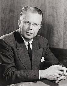 Moment image for Ernest Lawrence: Pioneer of Cyclotron and Artificial Radioactive Elements