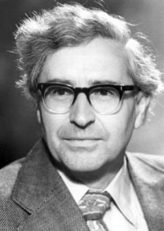 Revolutionizing Radio Astrophysics: Ryle, Hewish, and Nobel Recognition