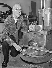 Luis Alvarez: Nobel Prize for Experimental Physics and Discovery of Resonance States