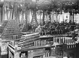 Ministry of Munitions Transformed British Arms Production During World War I