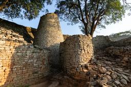 Fall of Great Zimbabwe: Abandonment of City Begins