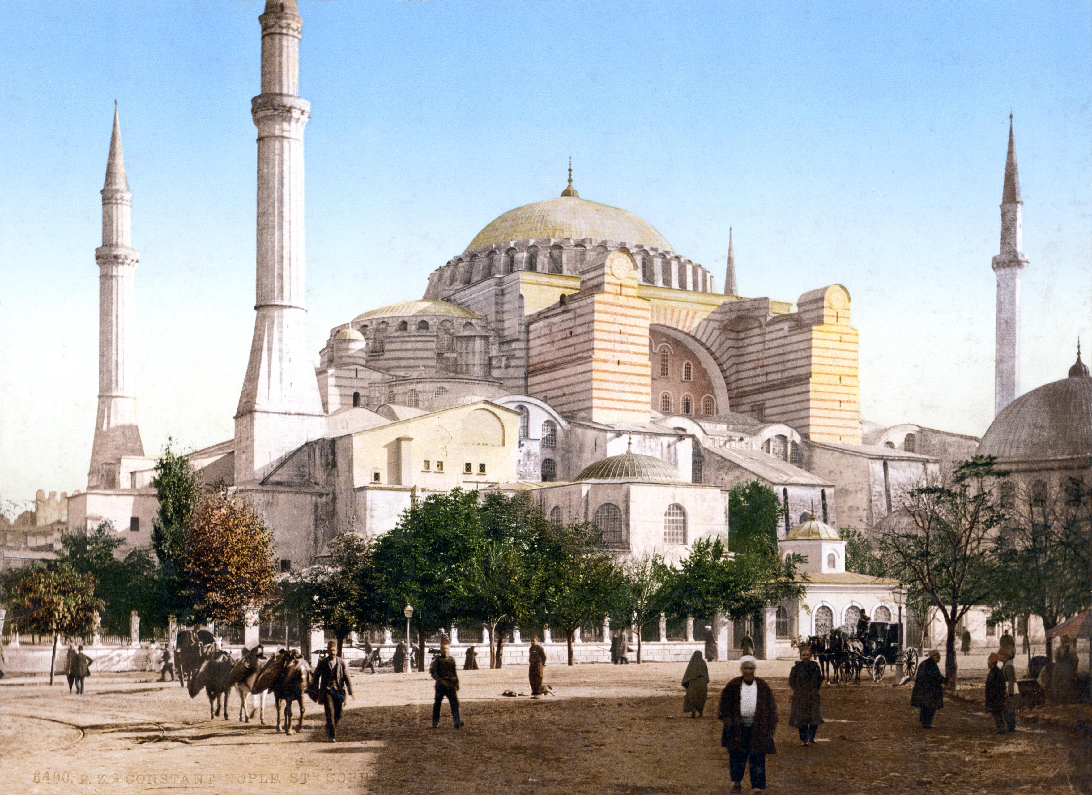 Moment image for Emperor Justinian I Inaugurates Hagia Sophia Cathedral