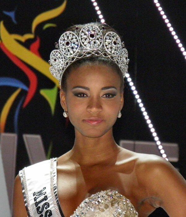 Moment image for Leila Lopes: Miss Universe Triumph Inspires Globally