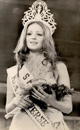 Amparo Muñoz: Spain's First Miss Universe Triumph in 1974