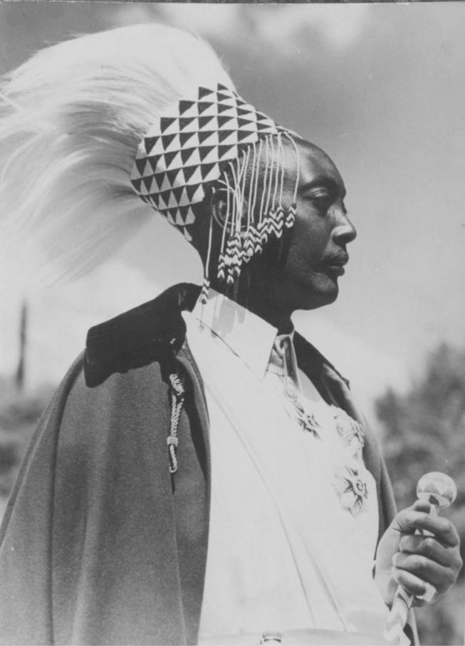 Moment image for  Mwami Mutara III Rudahigwa Dies