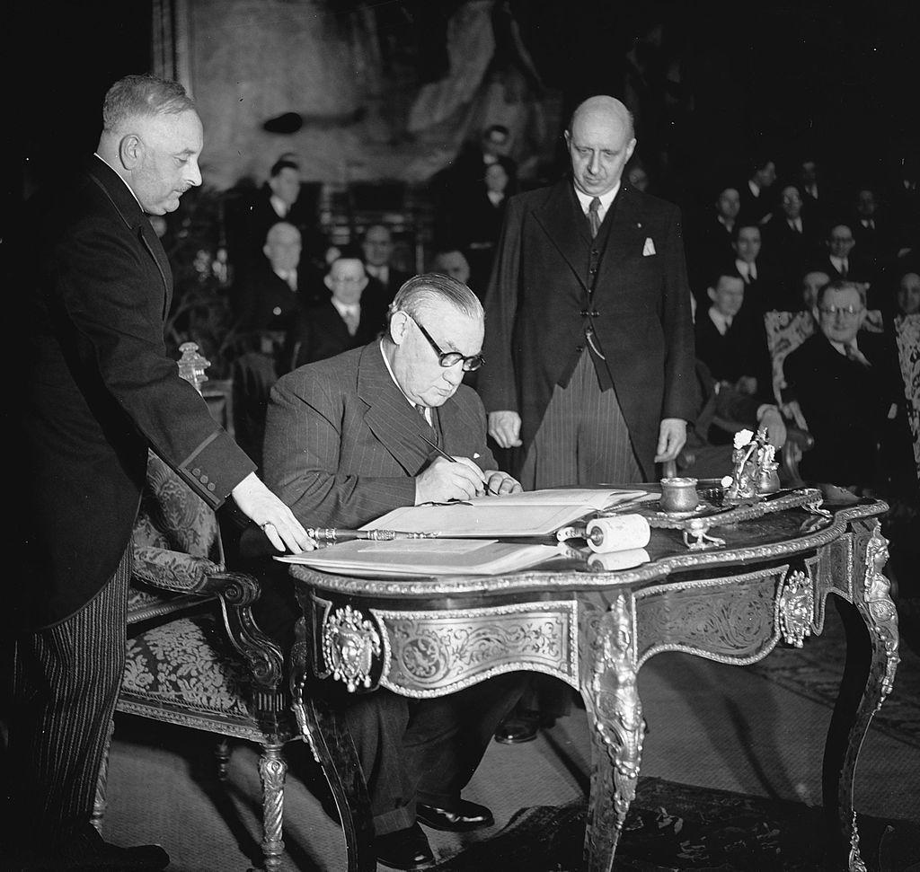 Moment image for Establishment of Western European Union with Luxembourg as member: Treaty of Brussels signing.