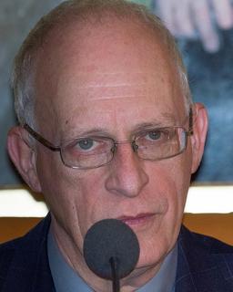 Nobel Laureates Hart and Holmström recognized for groundbreaking contract theory contributions in economics.