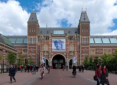 Moment image for Inauguration of Rijksmuseum: Dutch art and history spotlighted