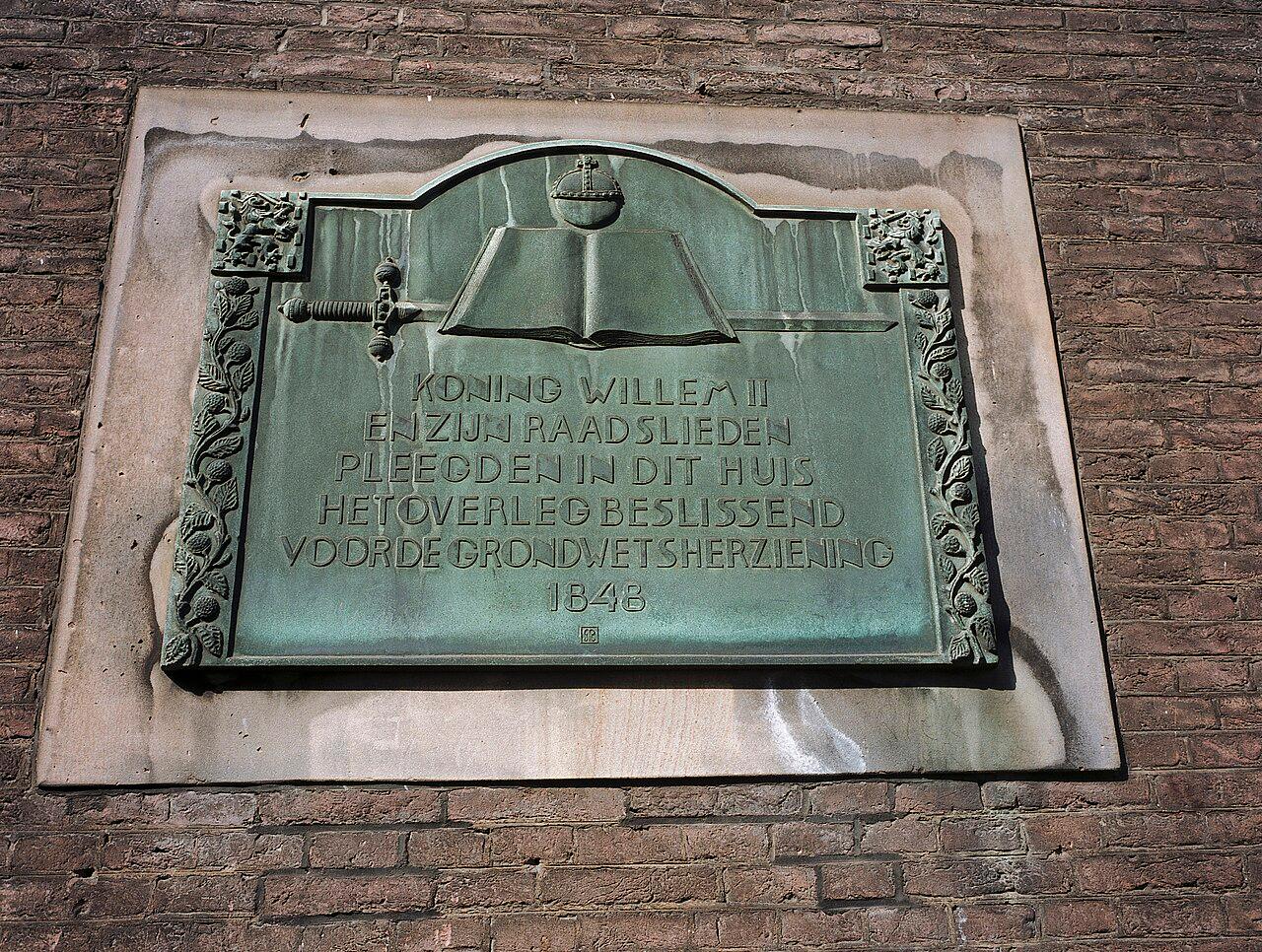 Moment image for Transition to Constitutional Monarchy and Liberal Reforms