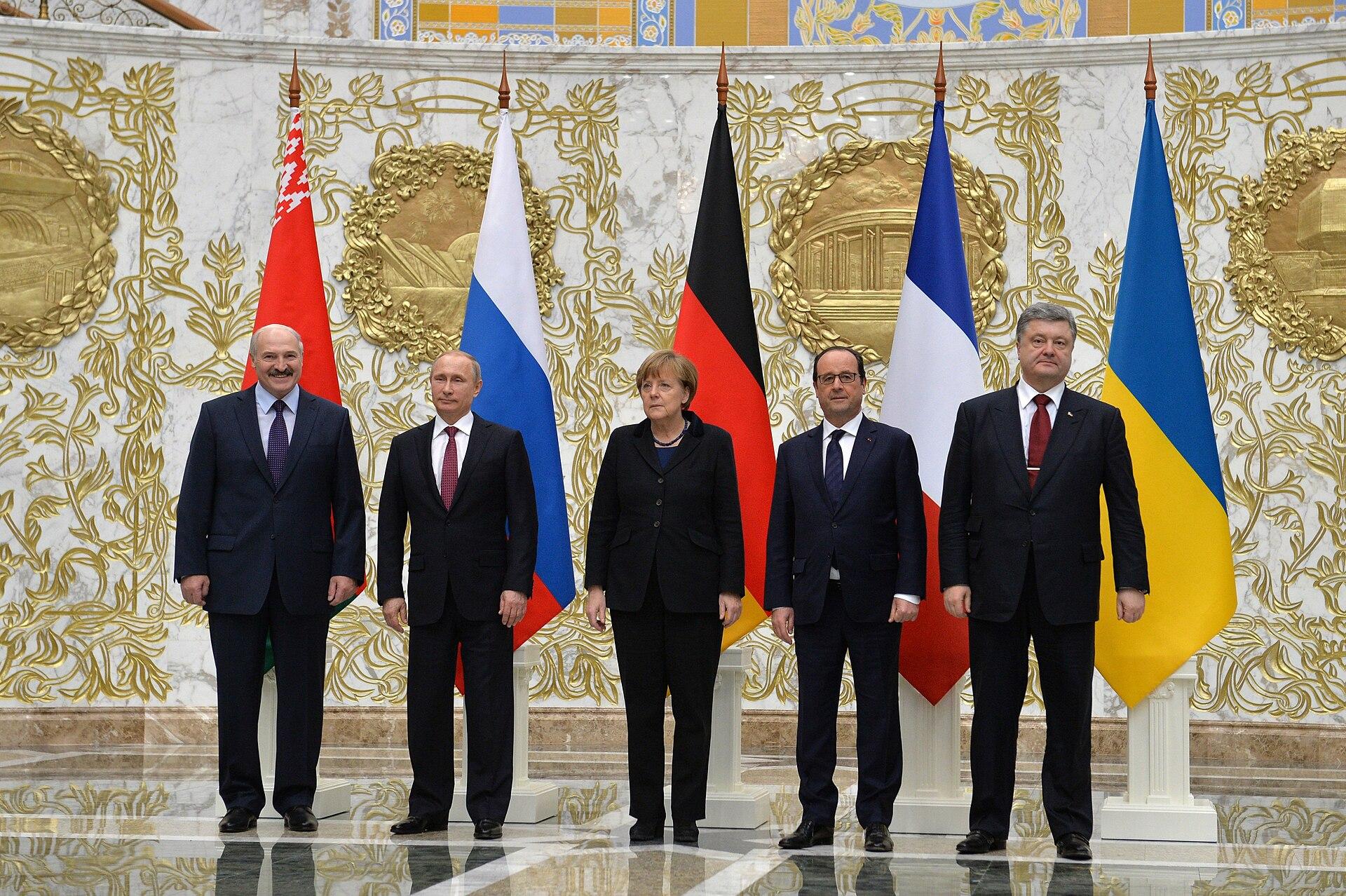 Moment image for Peace agreements signed to resolve conflict in Eastern Europe.