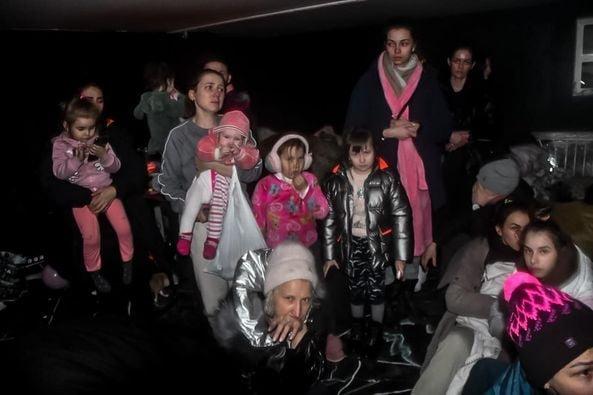 Moment image for Fierce Battle in Mariupol: Russian Invasion Escalates