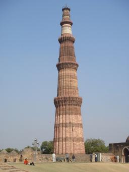 Qutub Minar: Tall Tower Monument in Delhi