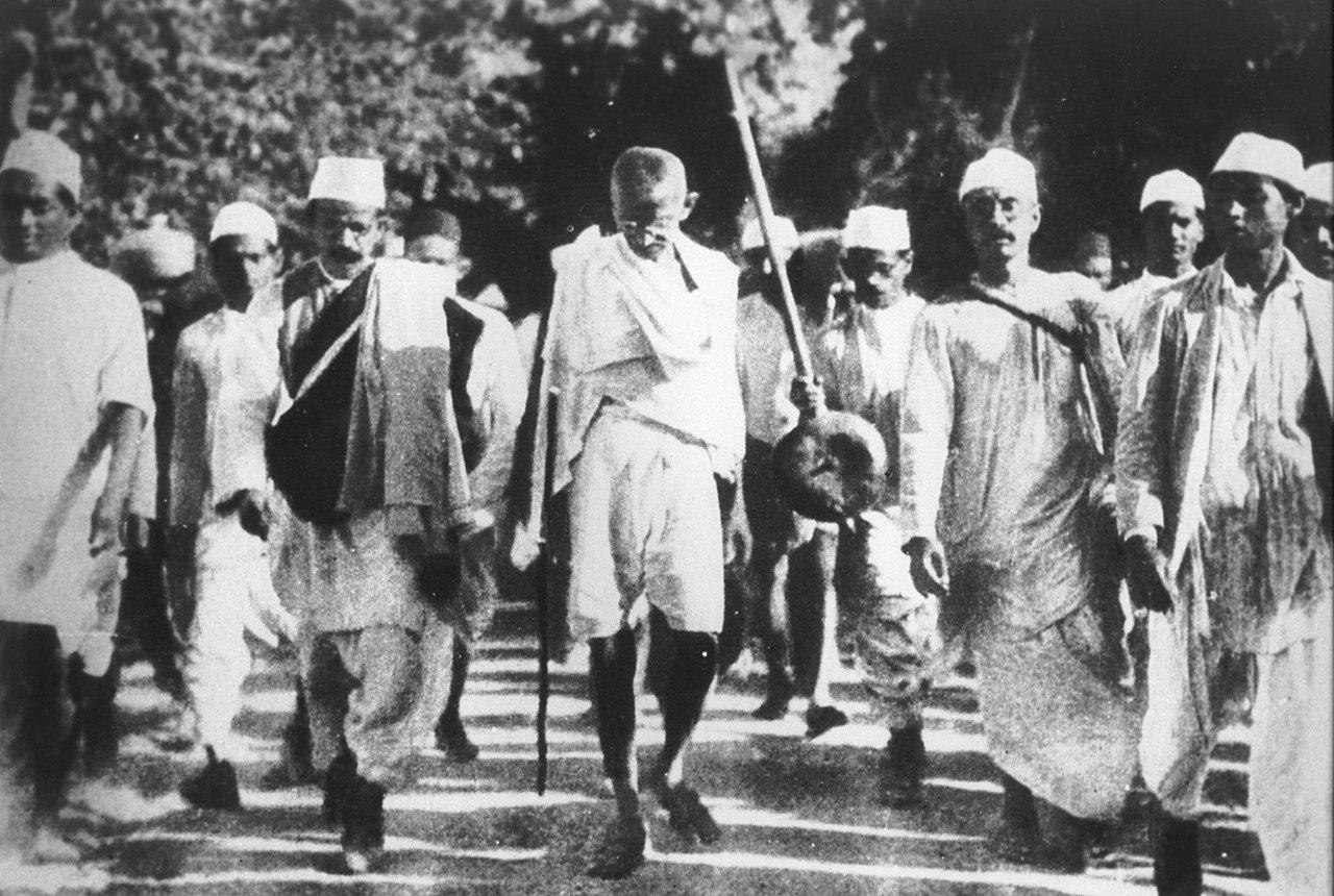 Moment image for Salt March: Dandi March by Mahatma Gandhi