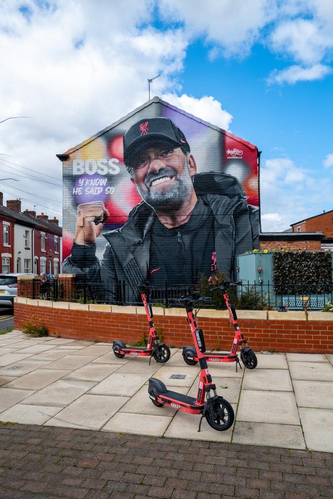 Moment image for Jurgen Klopp leaves Liverpool after successful tenure as manager.