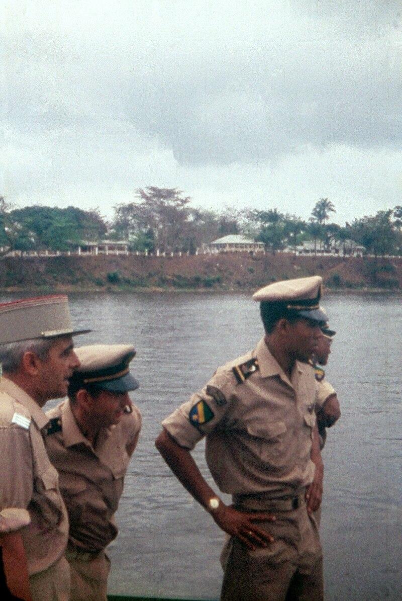 Moment image for 1964 Gabonese coup d'état