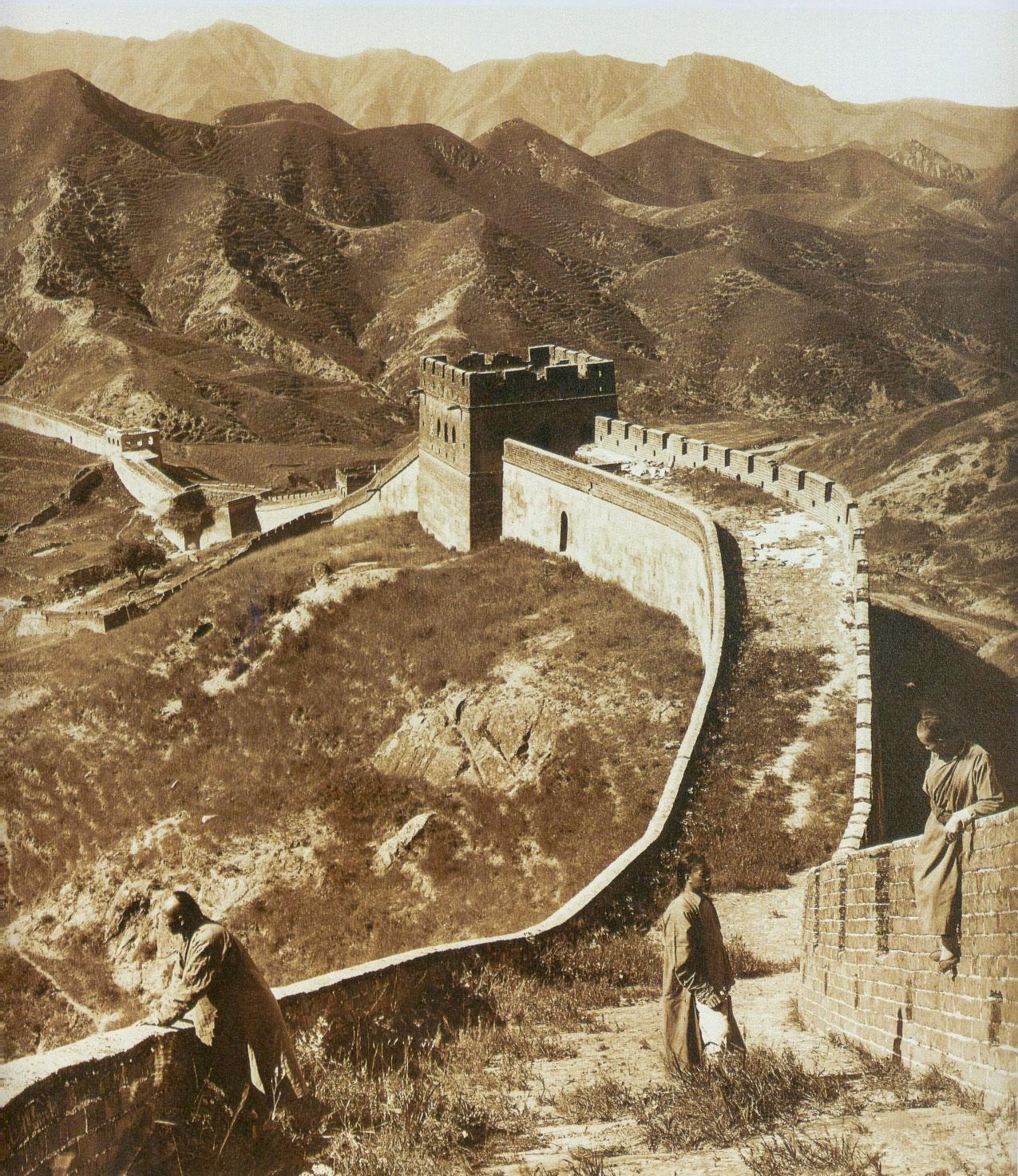 Moment image for Evolution of the Great Wall through joined sections.