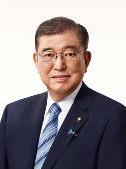 Shigeru Ishiba elected Prime Minister, plans snap election for Japan's political and economic stability.