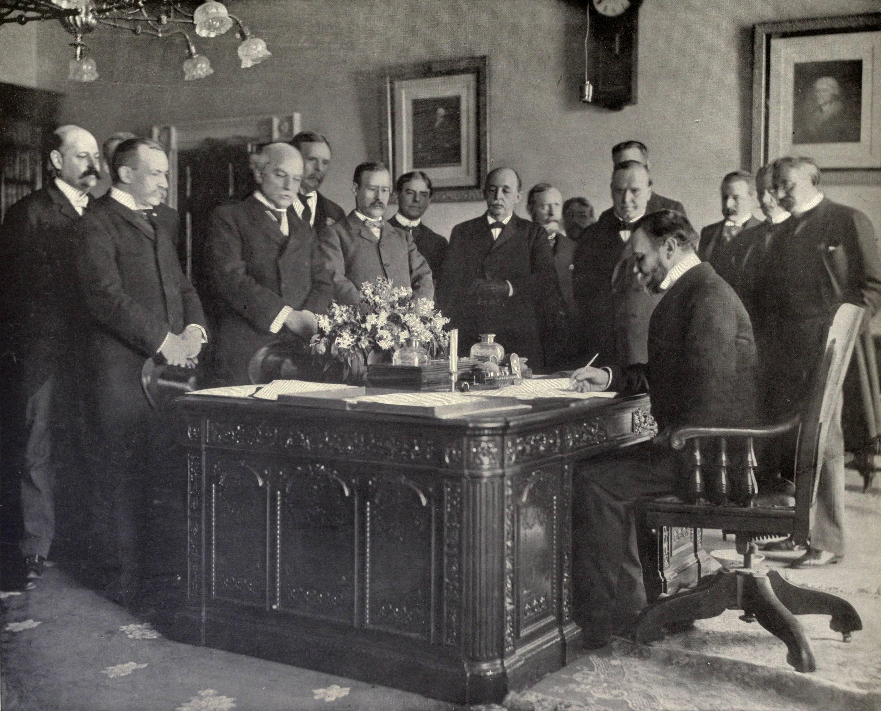 Moment image for Treaty of Paris Ratification: Spanish-American War Outcome