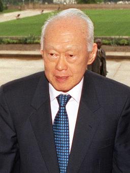 Lee Kuan Yew Resigns as Prime Minister
