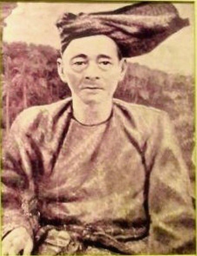 Moment image for Sultan Abdul Samad Ascends to Throne