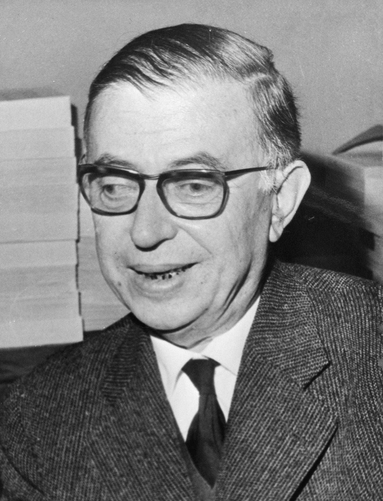Moment image for Jean-Paul Sartre's Nobel Prize Decline: Impact on Literature and Ethics