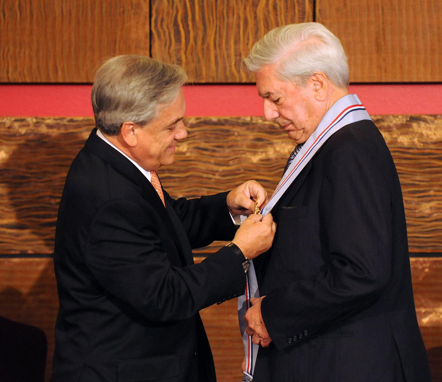 Moment image for Mario Vargas Llosa: Nobel Laureate's Impact on Literature and Power Structures.