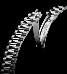 Rolex Adopts 904L Grade Stainless Steel