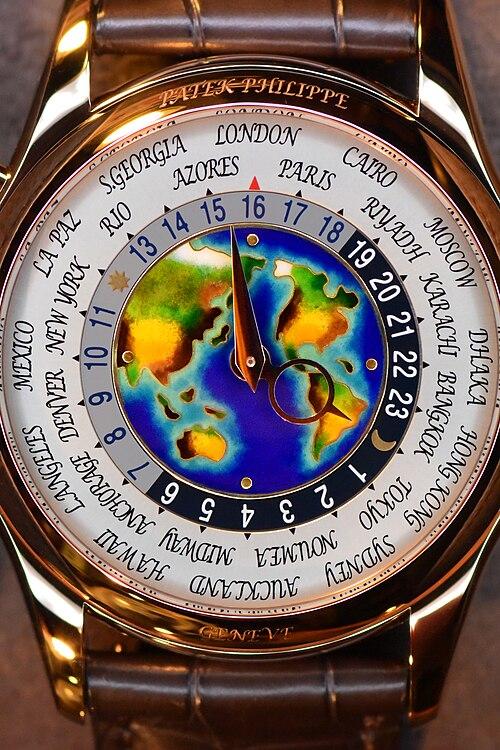 Moment image for Patek Philippe 5131R-011 World Time wristwatch