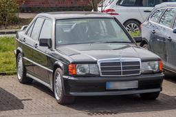 Mercedes-Benz 190E 2.3-16 Overview
