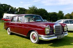 Mercedes-Benz 220SE Cabriolet Overview