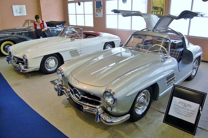 Moment image for Iconic Mercedes-Benz 300SL Gullwing Overview