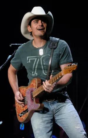 Moment image for Brad Paisley's Concert Draws Big Crowd in Fayetteville, North Carolina