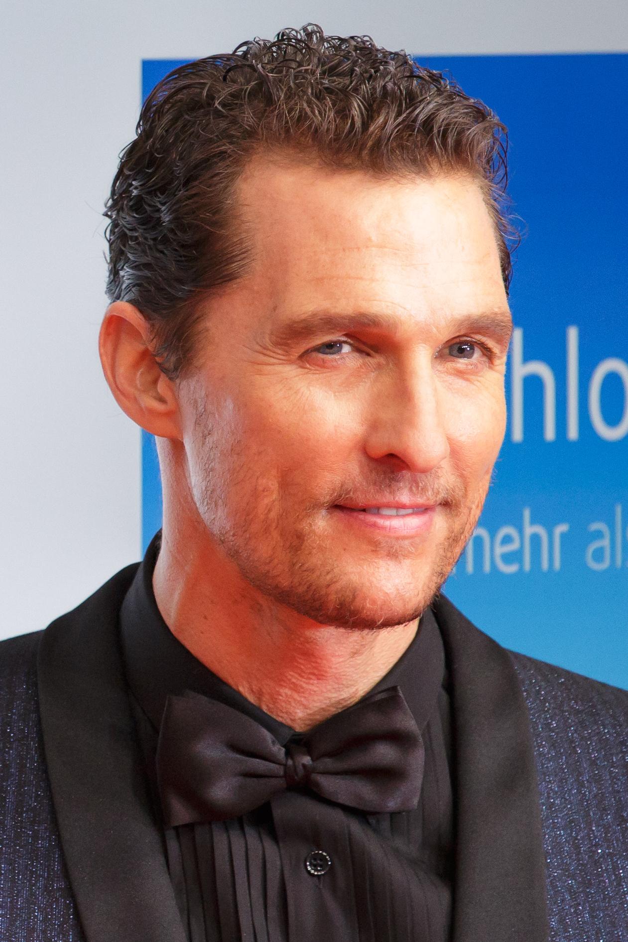 Moment image for Matthew McConaughey wins Ensemble of the Year at Hollywood Film Awards for "Gold."
